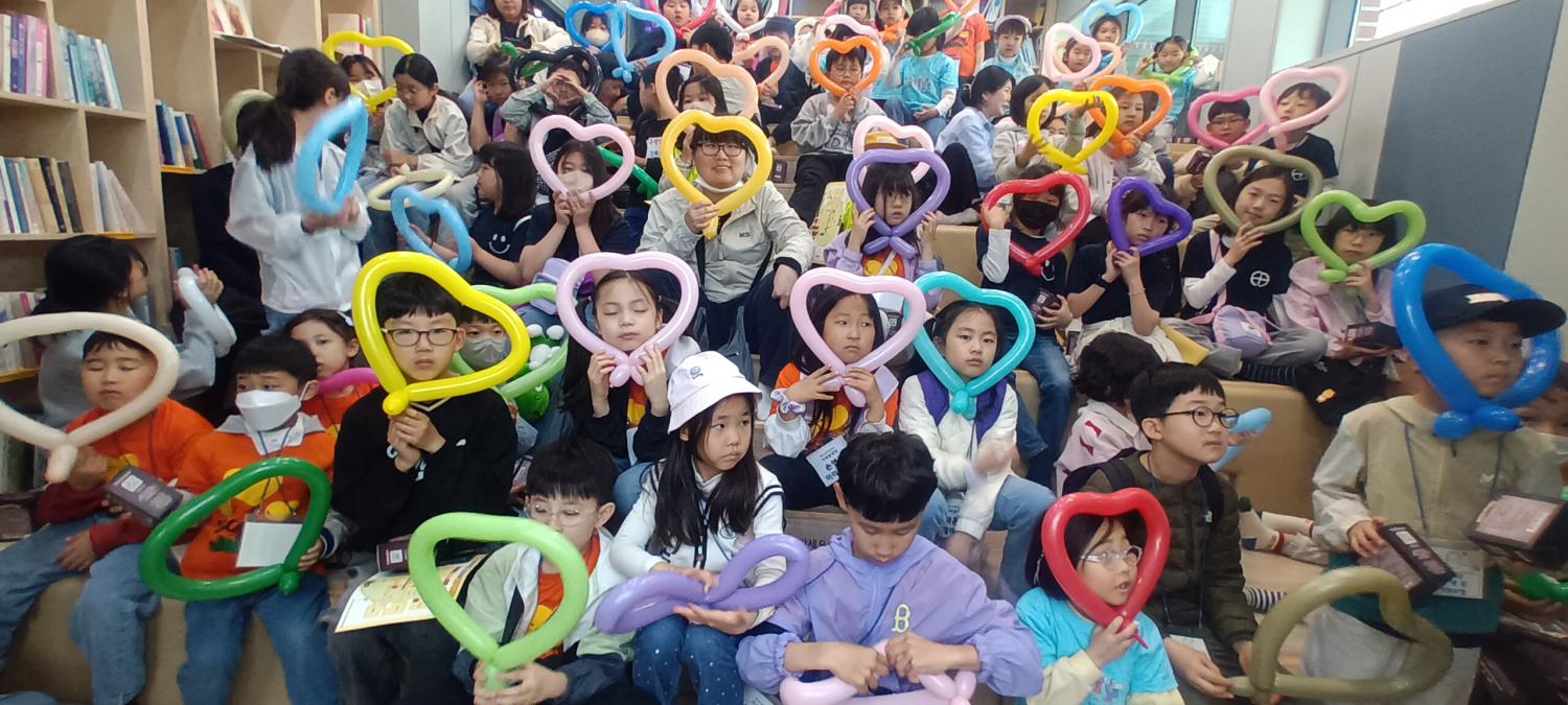 예수님은 마술사.jpg